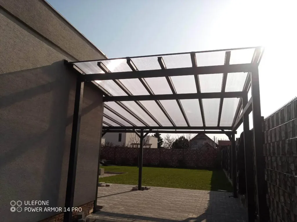 Kovové altánky, pergoly a prístrešky na mieru - 2